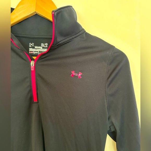 Under Armour Black & Pink Semi Fitted 1/4 Zip Pullover Size Small - Picture 2 of 4